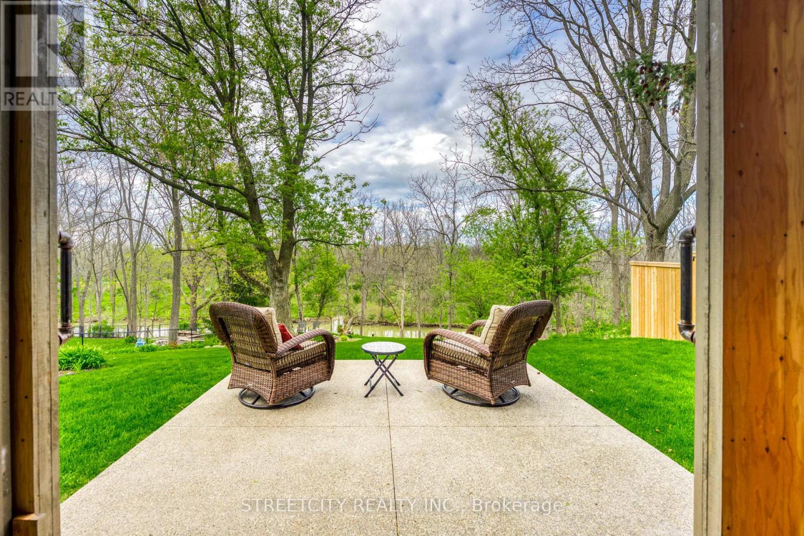 4332 Petrolia Line, Enniskillen, Ontario  N0N 1R0 - Photo 14 - X13098940