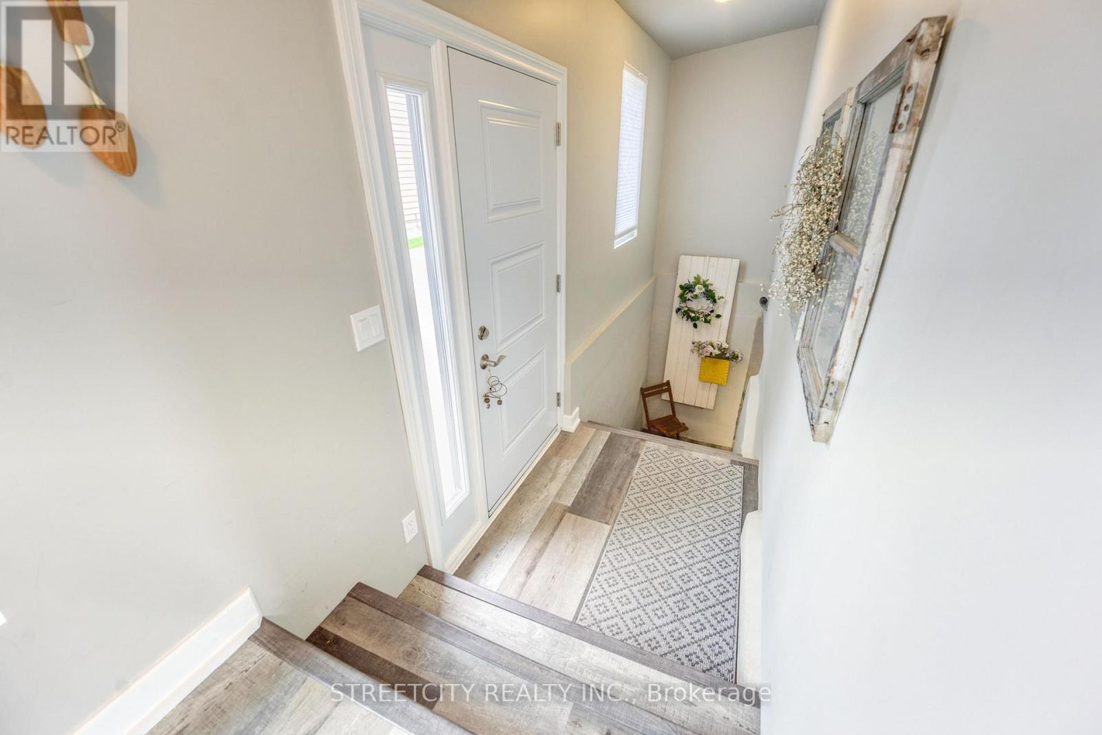 4332 Petrolia Line, Enniskillen, Ontario  N0N 1R0 - Photo 34 - X13098940