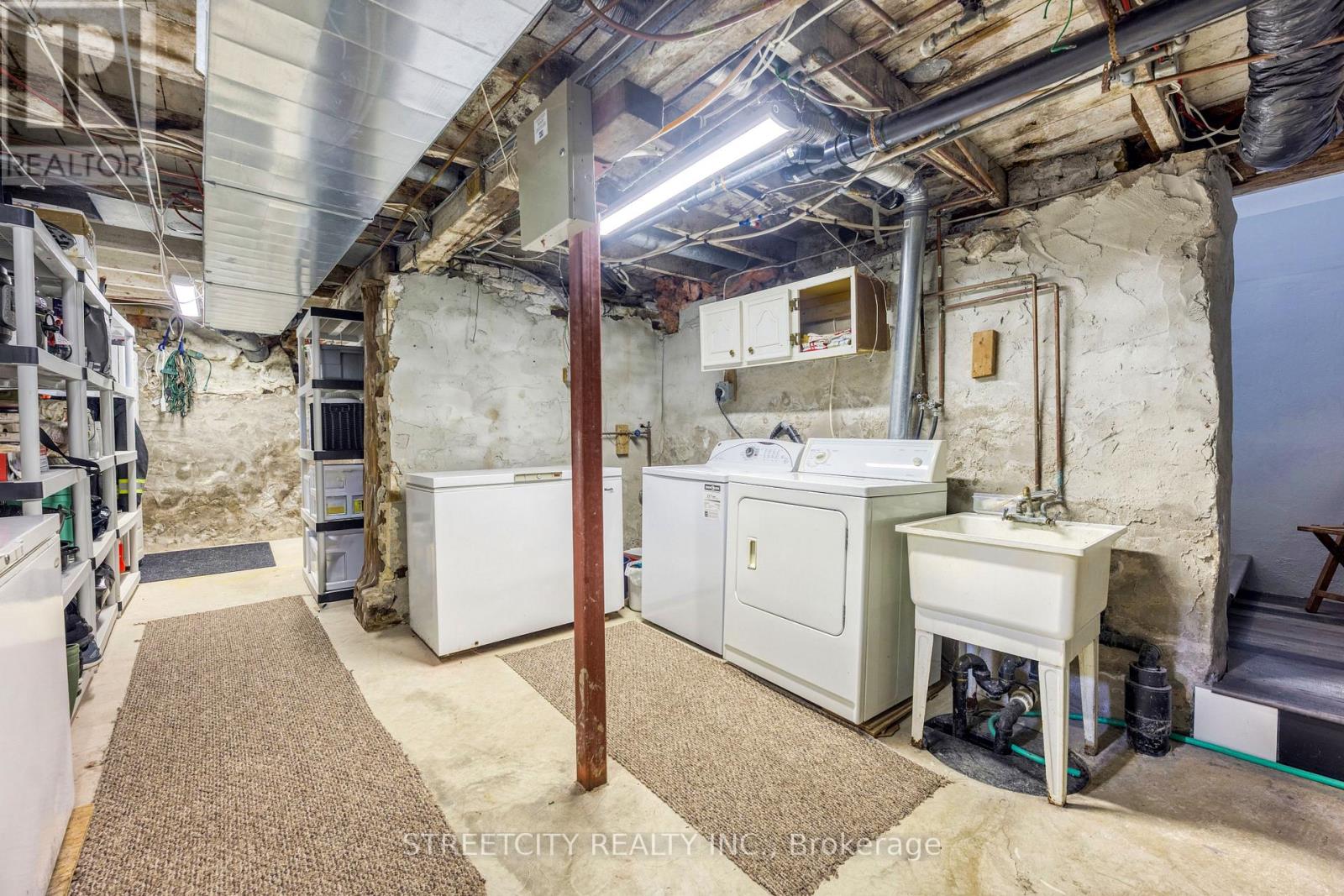 4332 Petrolia Line, Enniskillen, Ontario  N0N 1R0 - Photo 35 - X13098940