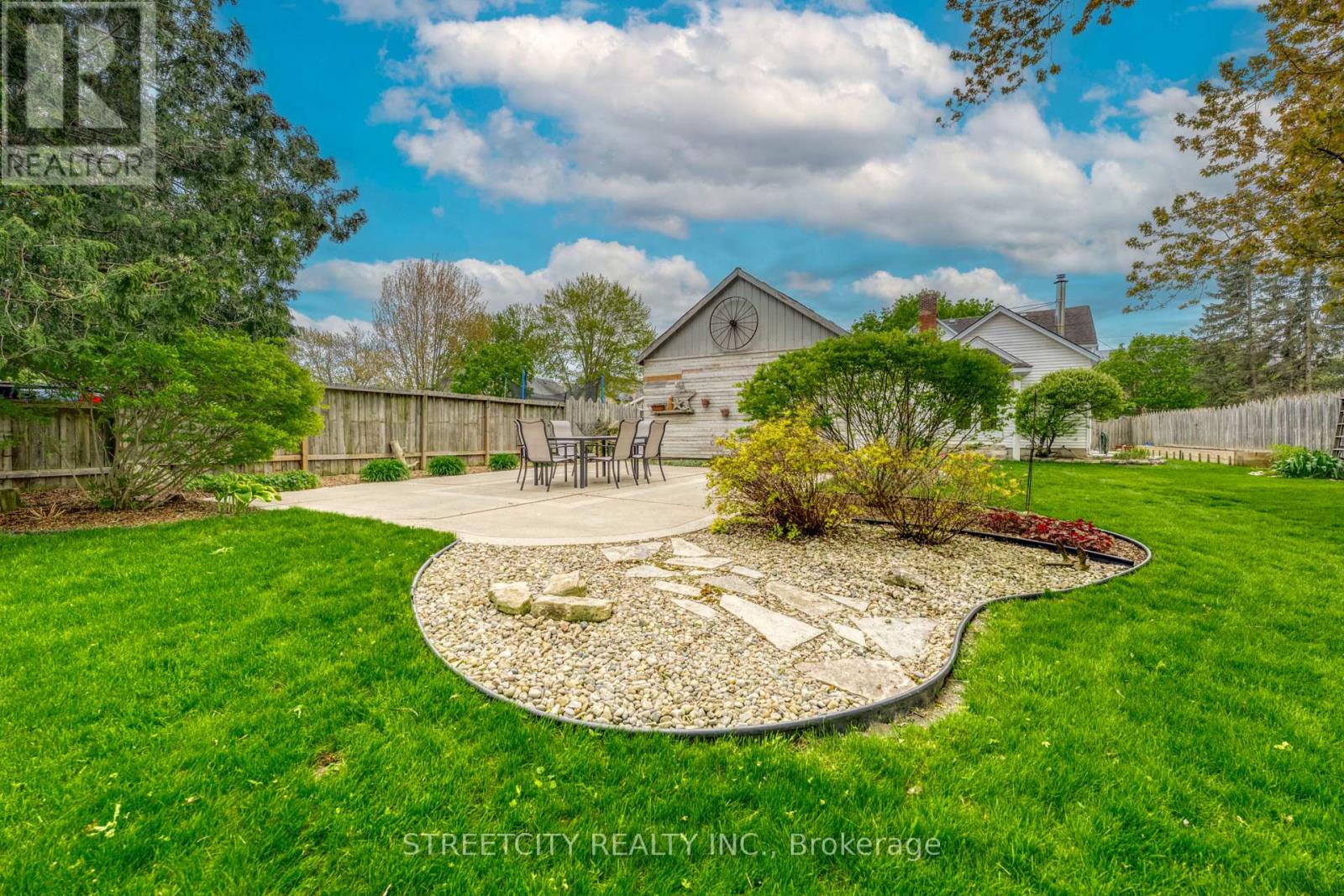 4332 Petrolia Line, Enniskillen, Ontario  N0N 1R0 - Photo 8 - X13098940