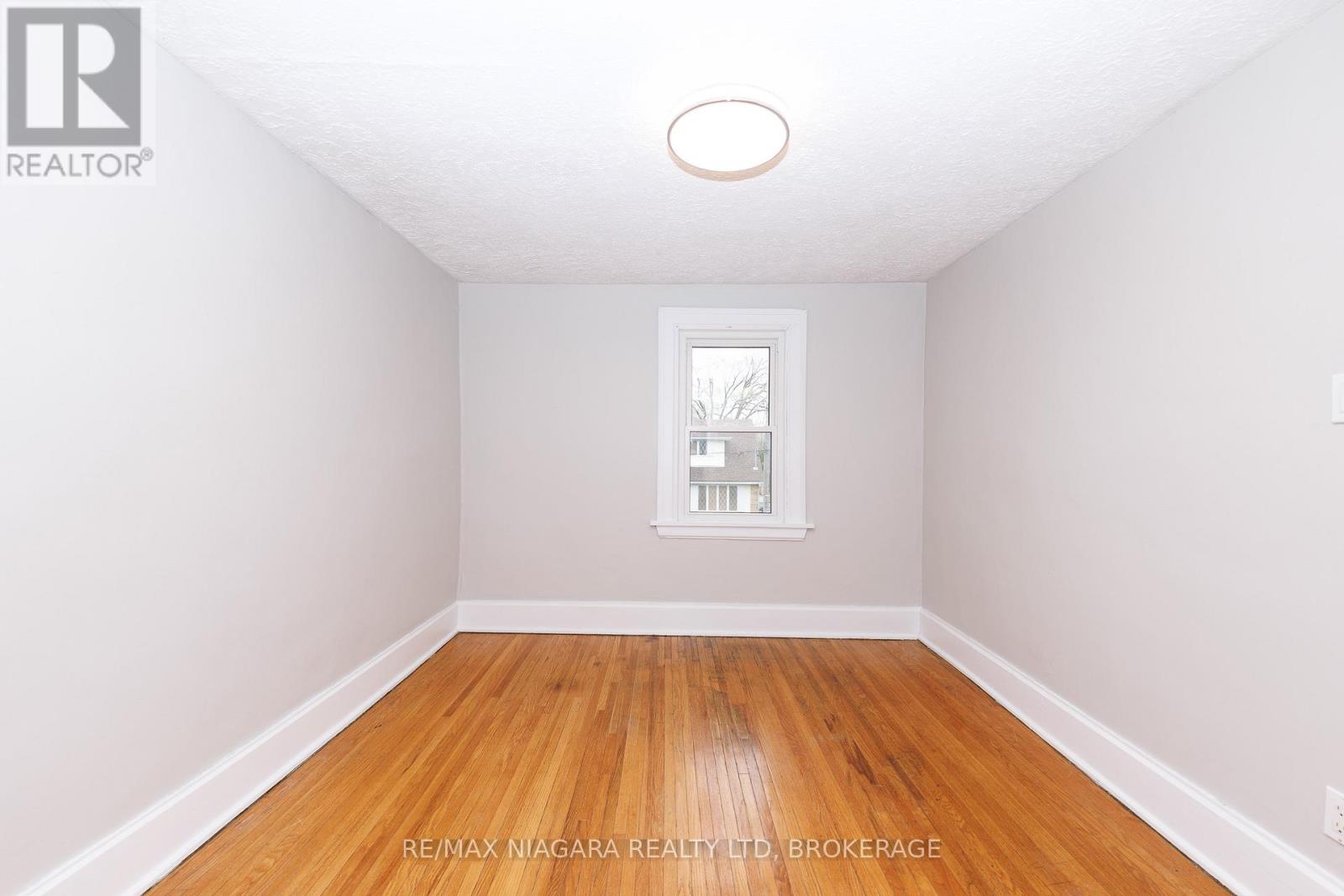 5015 Fifth Avenue, Niagara Falls, Ontario  L2E 4S6 - Photo 22 - X13086104
