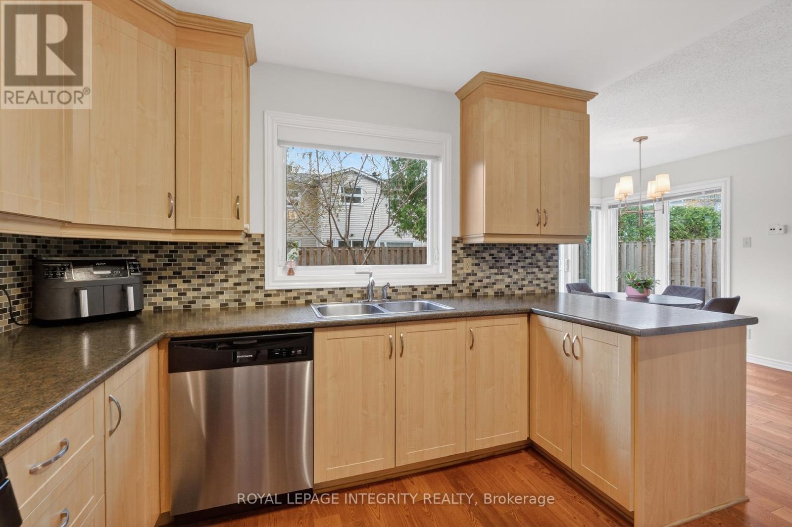 1393 Bouton D'or Way, Ottawa, Ontario  K1E 3L3 - Photo 18 - X13098798
