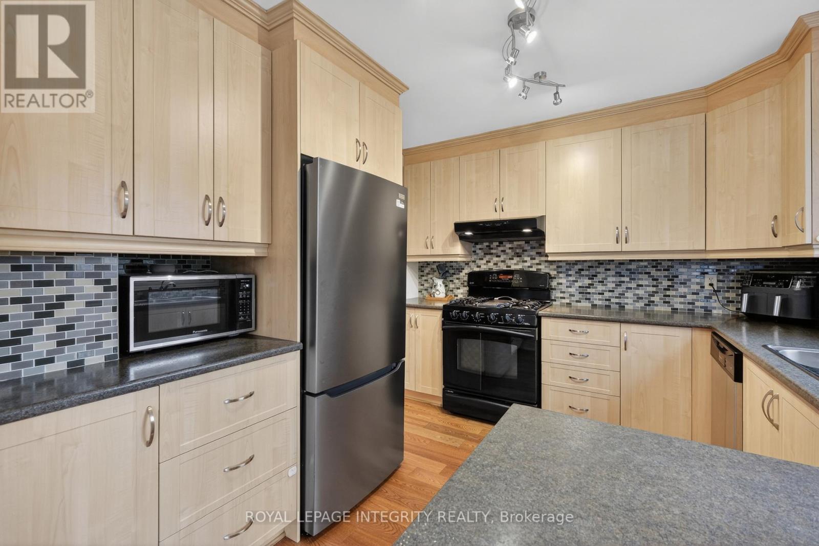 1393 Bouton D'or Way, Ottawa, Ontario  K1E 3L3 - Photo 19 - X13098798