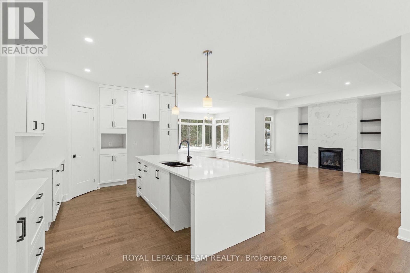 63 Hogan Drive, Mcnab/braeside, Ontario  K7S 0L1 - Photo 15 - X13098886
