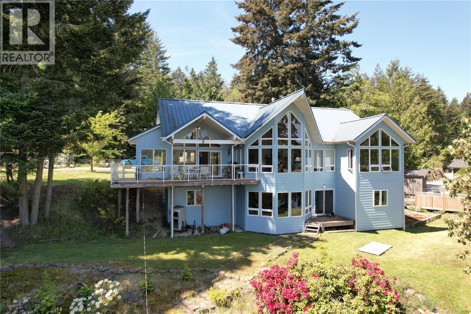 207 Welbury Dr, Salt Spring, British Columbia  V8K 2L7 - Photo 1 - 1030750