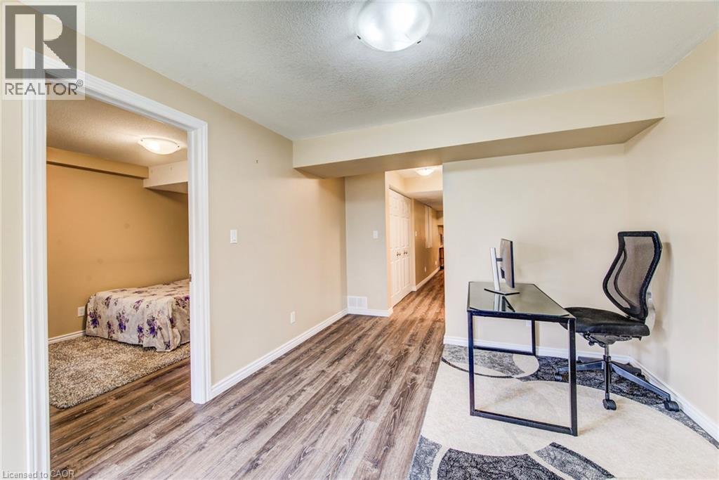 330 Dearborn Boulevard Unit# 7, Waterloo, Ontario  N2J 4Y9 - Photo 44 - 40824124