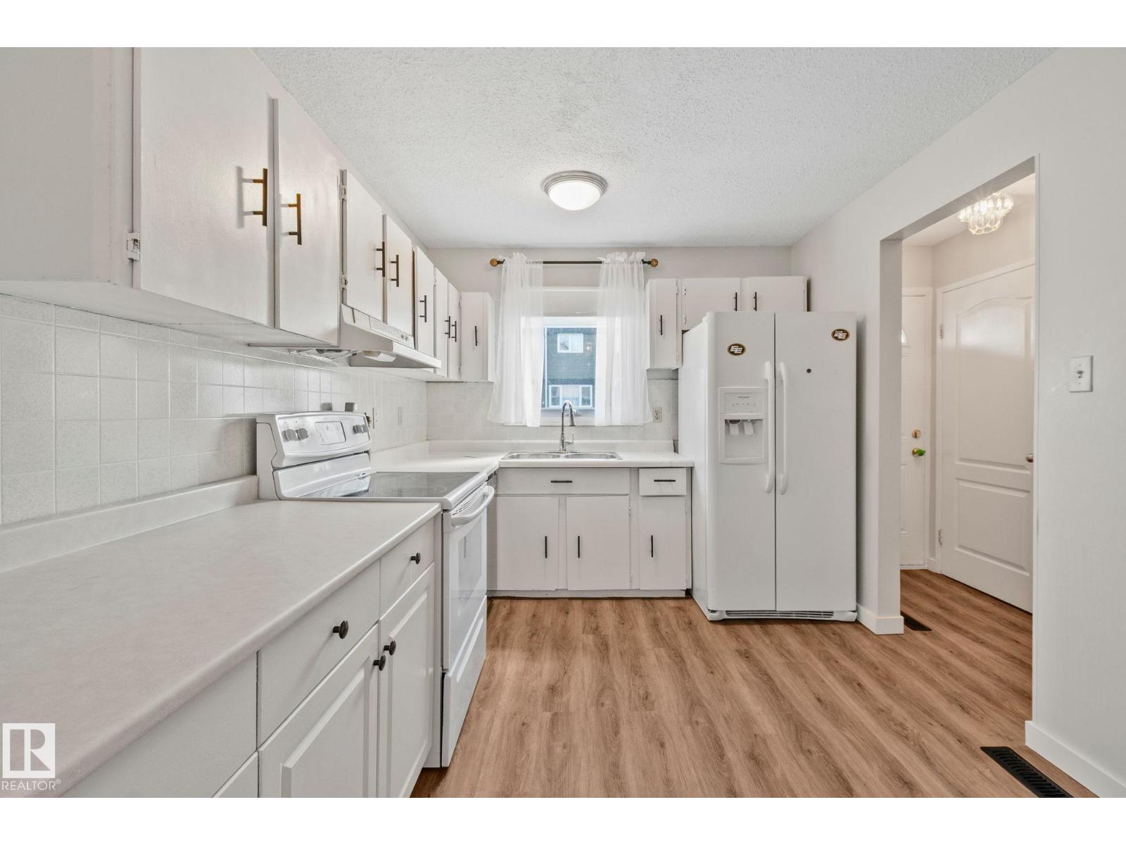 94 Belmead Gardens Gd Nw, Edmonton, Alberta  T5T 1J1 - Photo 8 - E4486368