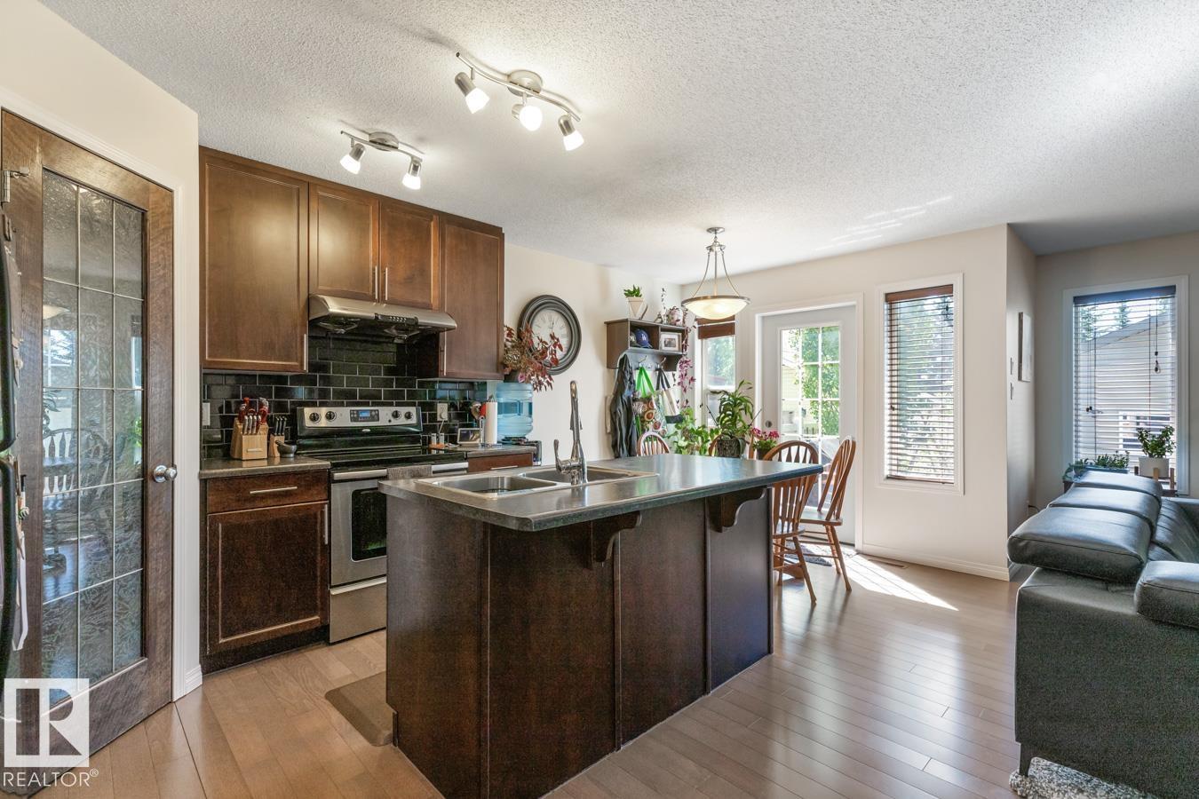 7641 Schmid Cr Nw, Edmonton, Alberta  T6R 0K8 - Photo 8 - E4486370