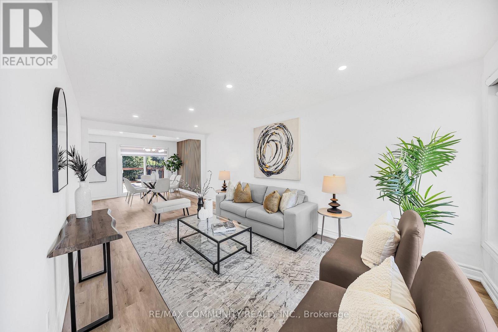 733 LUBLIN AVENUE, Pickering, Ontario
