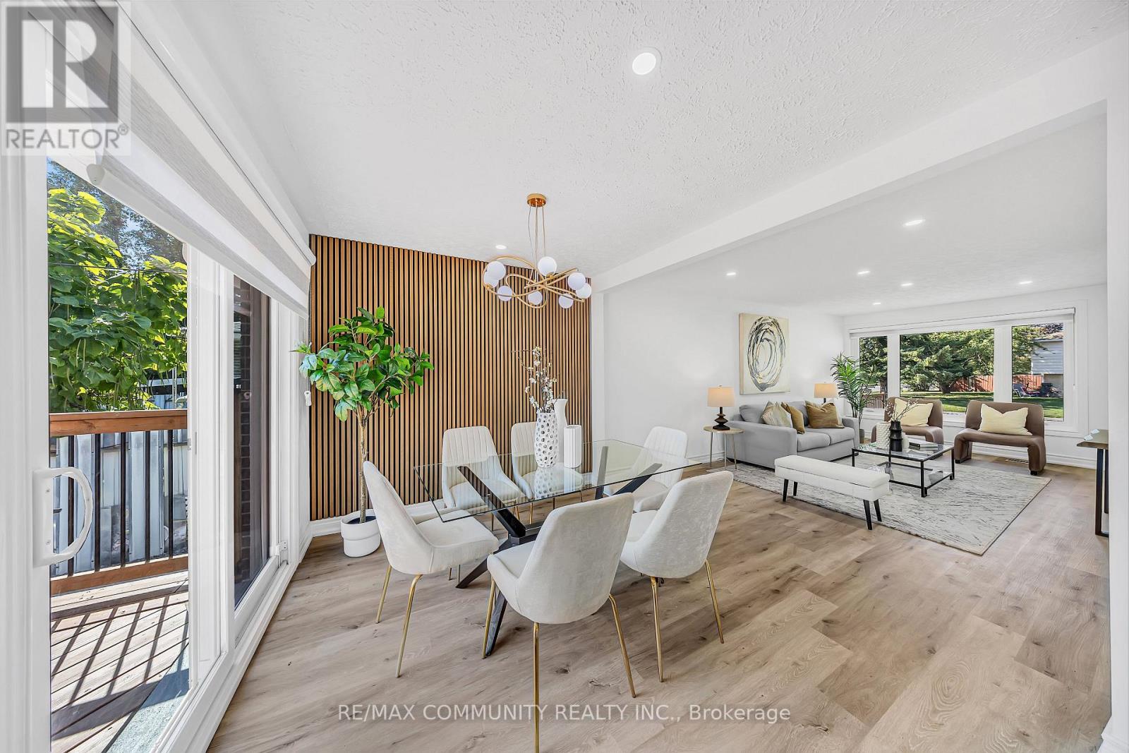 733 Lublin Avenue, Pickering, Ontario  L1W 1Z1 - Photo 4 - E13098932