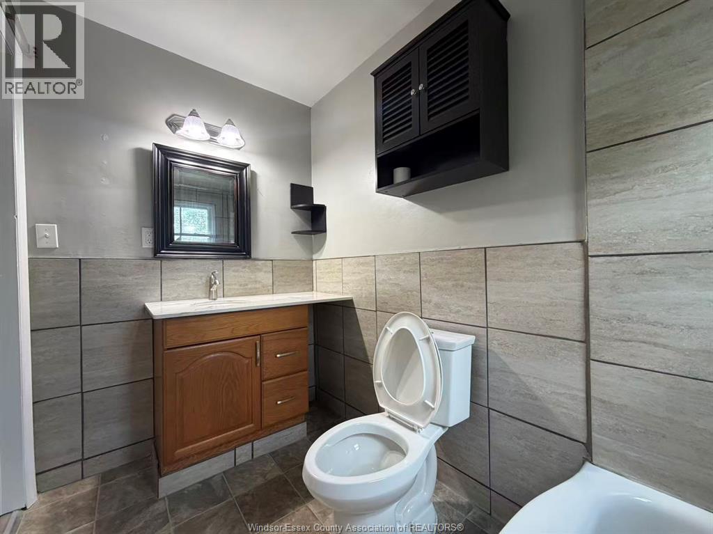 2374 Meighen Road, Windsor, Ontario  N8W 4B9 - Photo 6 - 26010460