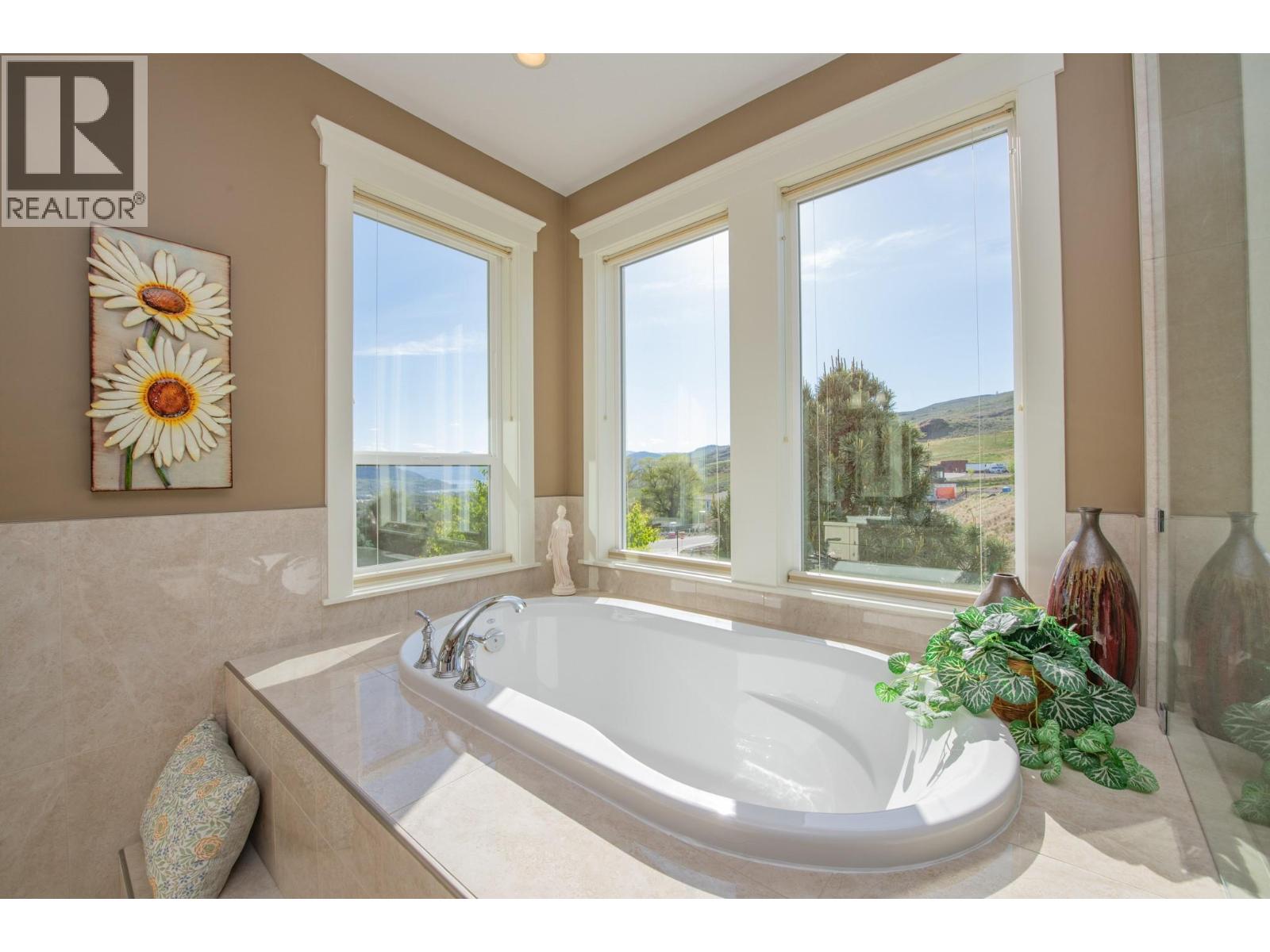 4300 Camelback Way, Vernon, British Columbia  V1T 9W4 - Photo 41 - 10386517