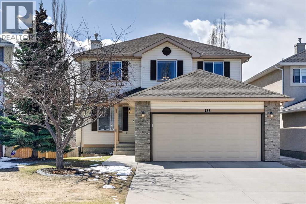 186 Royal Birkdale Crescent Nw, Calgary, Alberta  T3G 5R8 - Photo 1 - A2296974