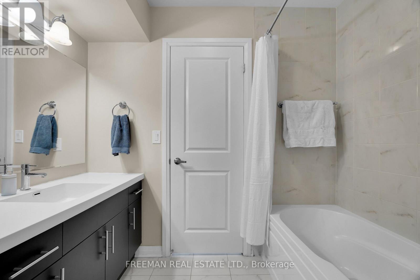17 Locust Lodge Gardens, Toronto, Ontario  M3K 0A9 - Photo 11 - W13098892