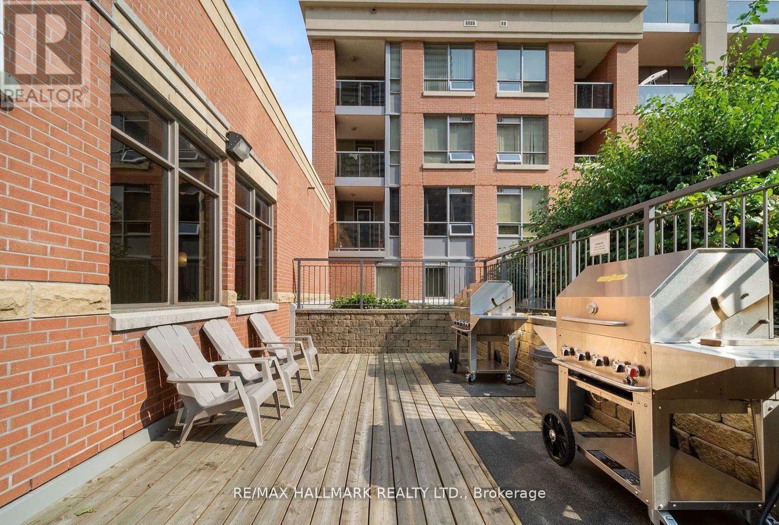318 - 320 City Centre Drive, Mississauga, Ontario  L5B 4P8 - Photo 8 - W13098906