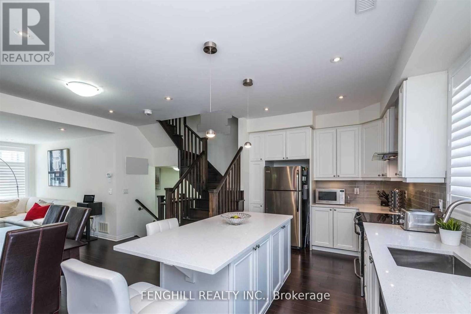 Room 2 - 34 Frederick Tisdale Drive, Toronto, Ontario  M3K 2B8 - Photo 5 - W13098910