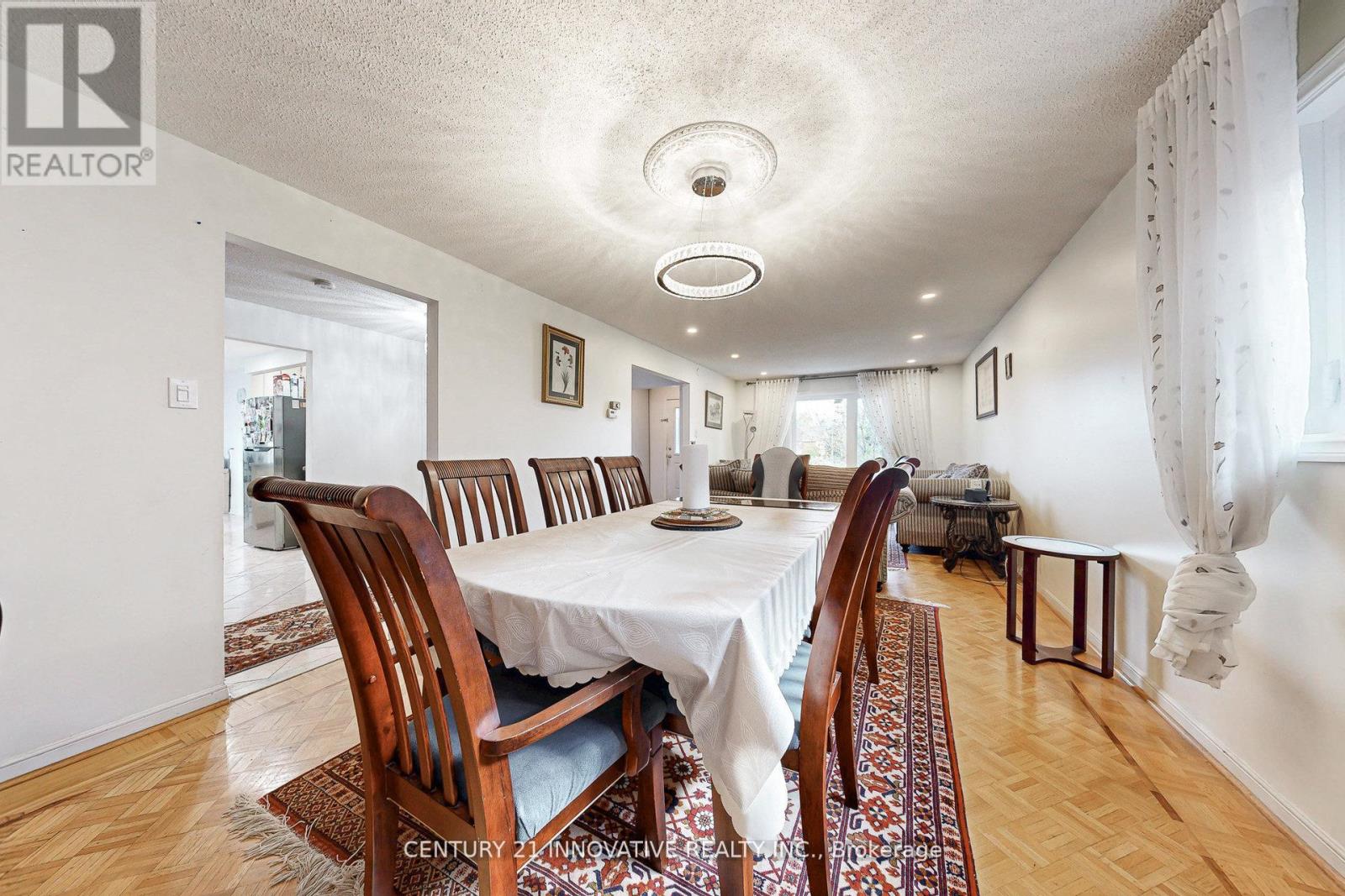 816 Willowbank Trail, Mississauga, Ontario  L4W 3M2 - Photo 9 - W13098914