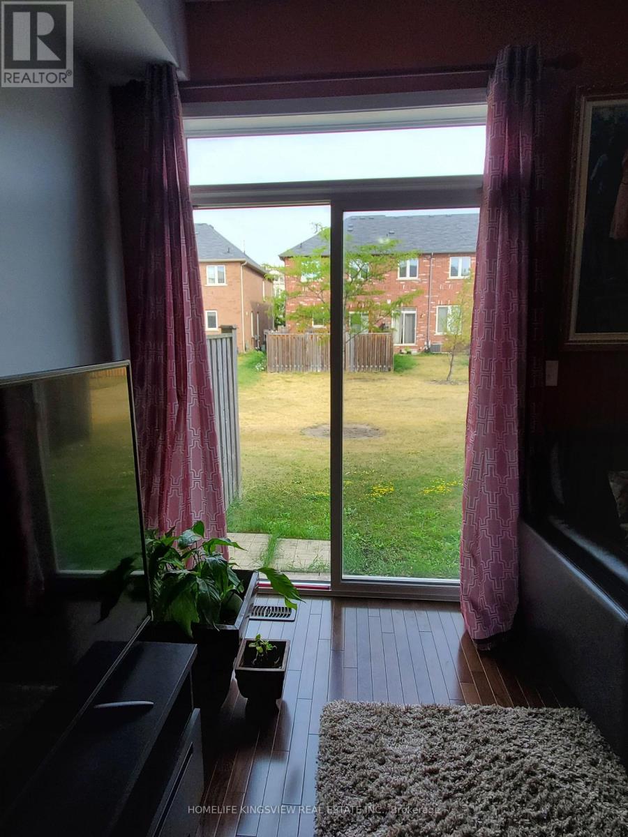 59 - 651 Farmstead Drive, Milton, Ontario  L9T 7W2 - Photo 11 - W13098916