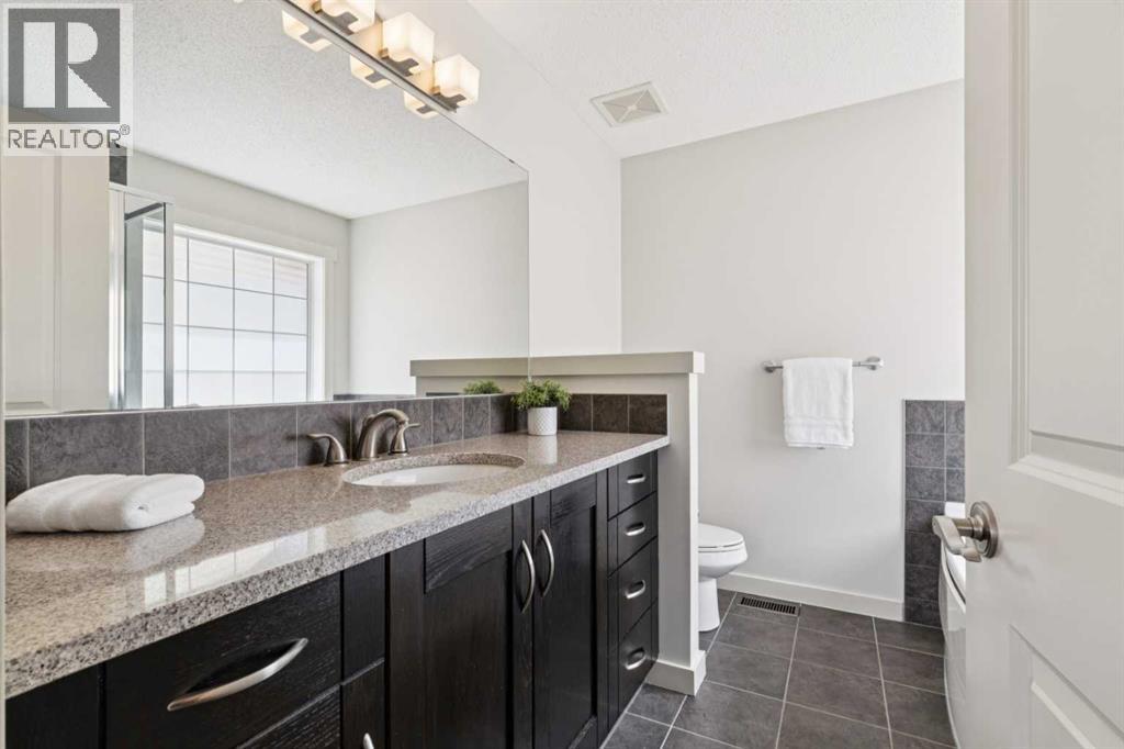 27 Elgin Terrace SE, Calgary, Alberta  T2Z 0B7 - Photo 5 - A2304367
