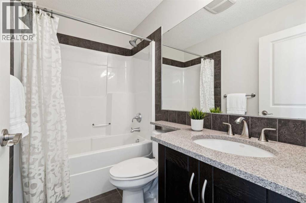 27 Elgin Terrace SE, Calgary, Alberta  T2Z 0B7 - Photo 8 - A2304367