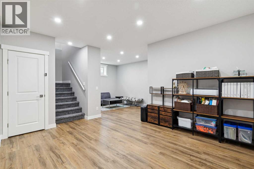 27 Elgin Terrace SE, Calgary, Alberta  T2Z 0B7 - Photo 35 - A2304367