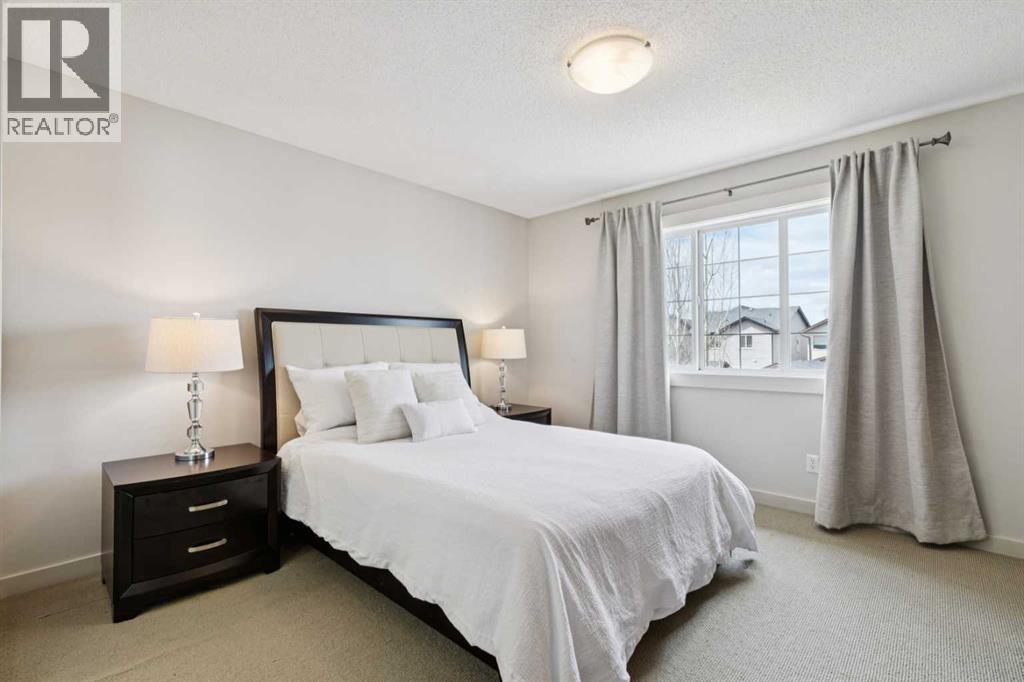 27 Elgin Terrace SE, Calgary, Alberta  T2Z 0B7 - Photo 2 - A2304367