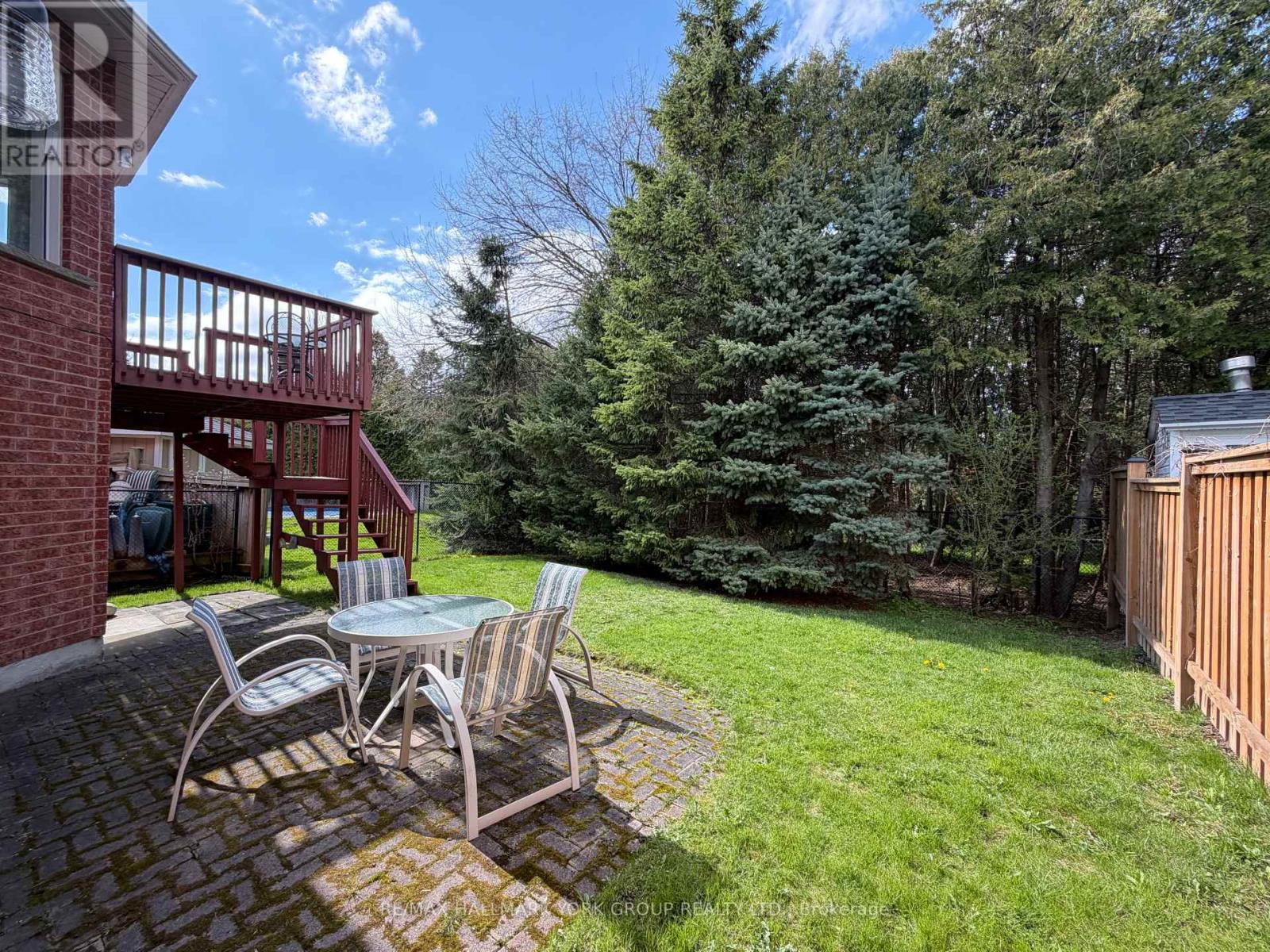 801 Surin Court, Newmarket, Ontario  L3Y 8R3 - Photo 2 - N13089342