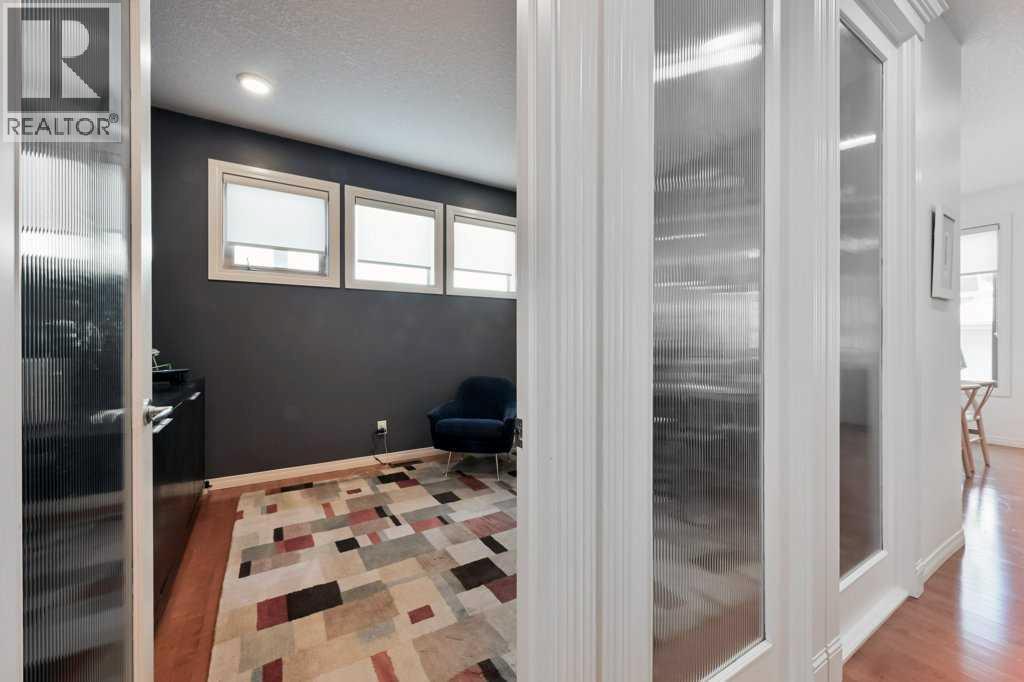 5542 Henwood Street SW, Calgary, Alberta  T3E 6Z3 - Photo 9 - A2308400