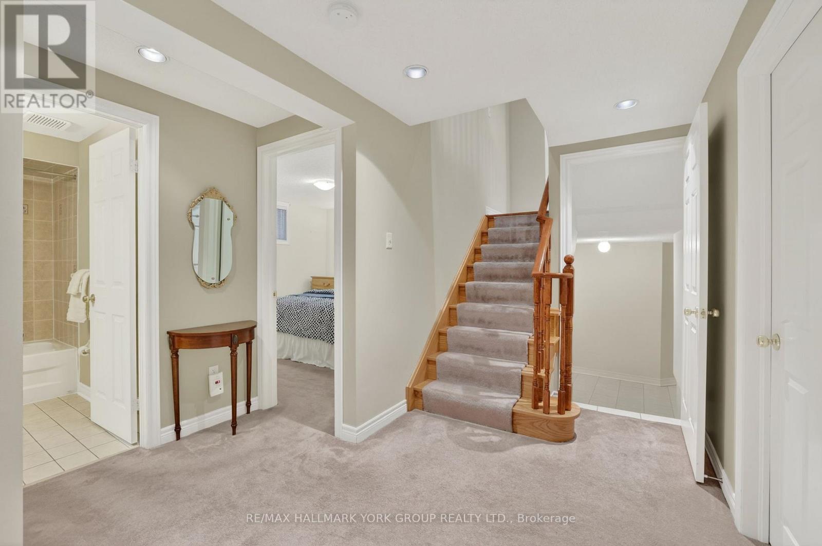801 Surin Court, Newmarket, Ontario  L3Y 8R3 - Photo 23 - N13089342
