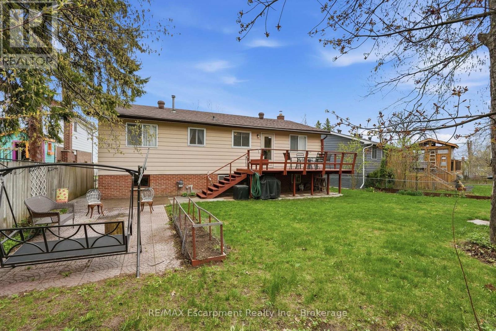 10 Farmingdale Crescent, Barrie (Cundles East), Ontario  L4M 5E5 - Photo 16 - S13098958