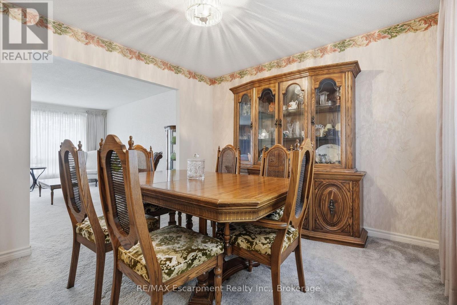 10 Farmingdale Crescent, Barrie (Cundles East), Ontario  L4M 5E5 - Photo 4 - S13098958