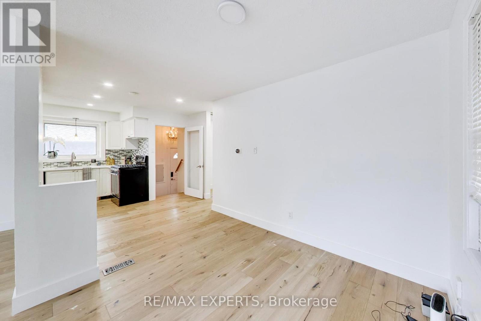 26 Pinedale Drive, Kitchener, Ontario  N2E 1J7 - Photo 15 - X13098950