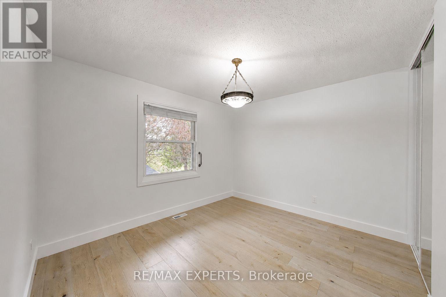 26 Pinedale Drive, Kitchener, Ontario  N2E 1J7 - Photo 18 - X13098950