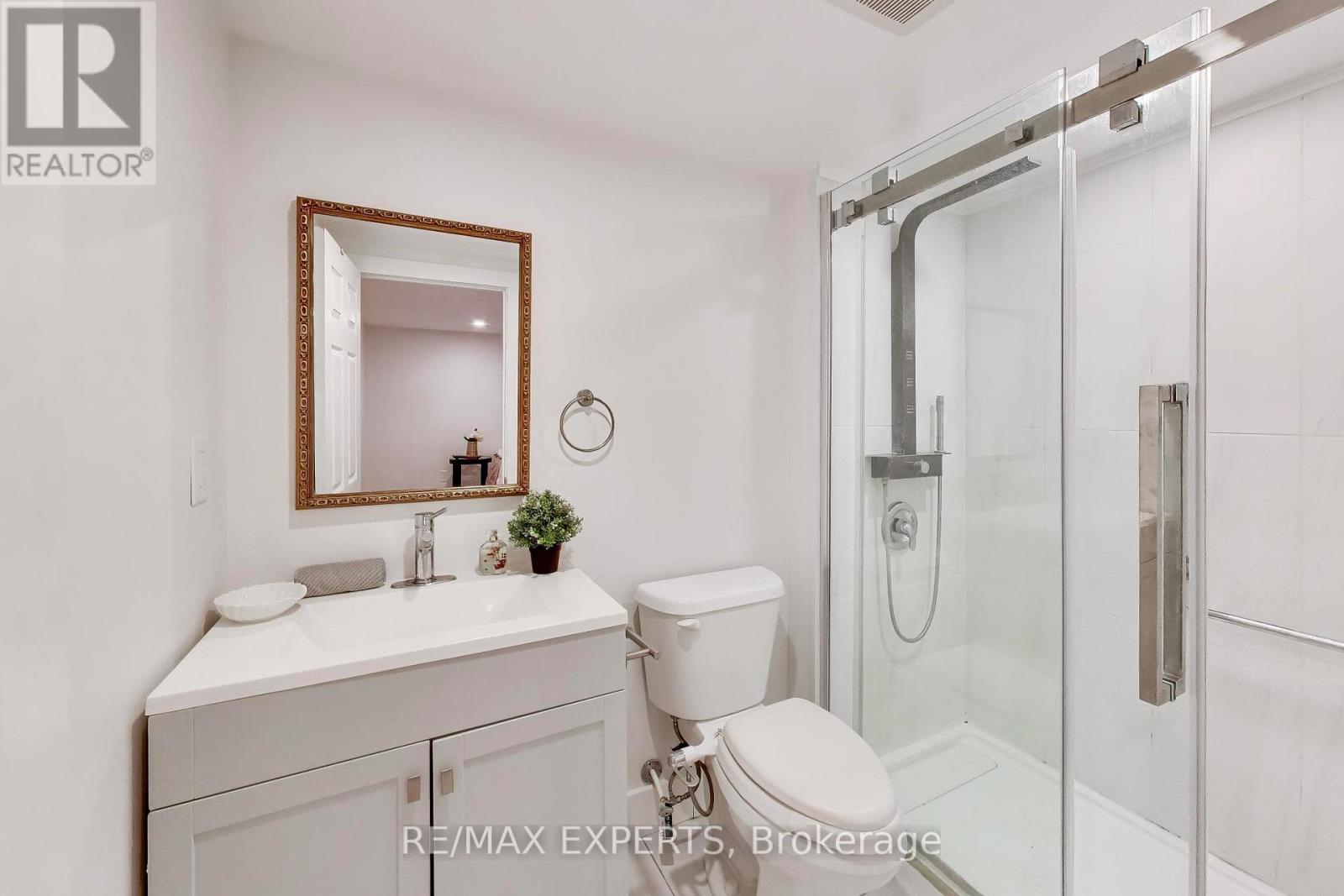 26 Pinedale Drive, Kitchener, Ontario  N2E 1J7 - Photo 34 - X13098950