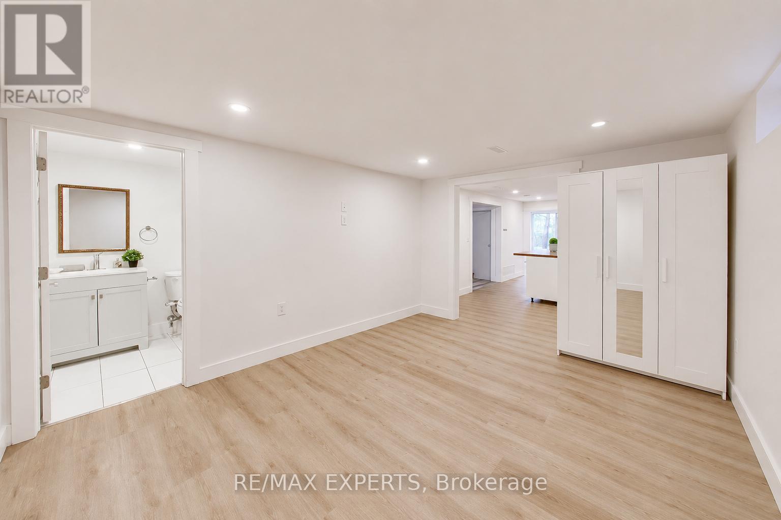 26 Pinedale Drive, Kitchener, Ontario  N2E 1J7 - Photo 36 - X13098950