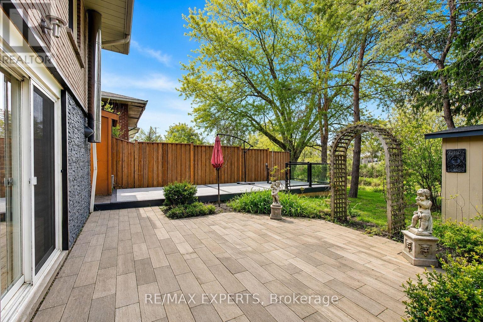 26 Pinedale Drive, Kitchener, Ontario  N2E 1J7 - Photo 38 - X13098950