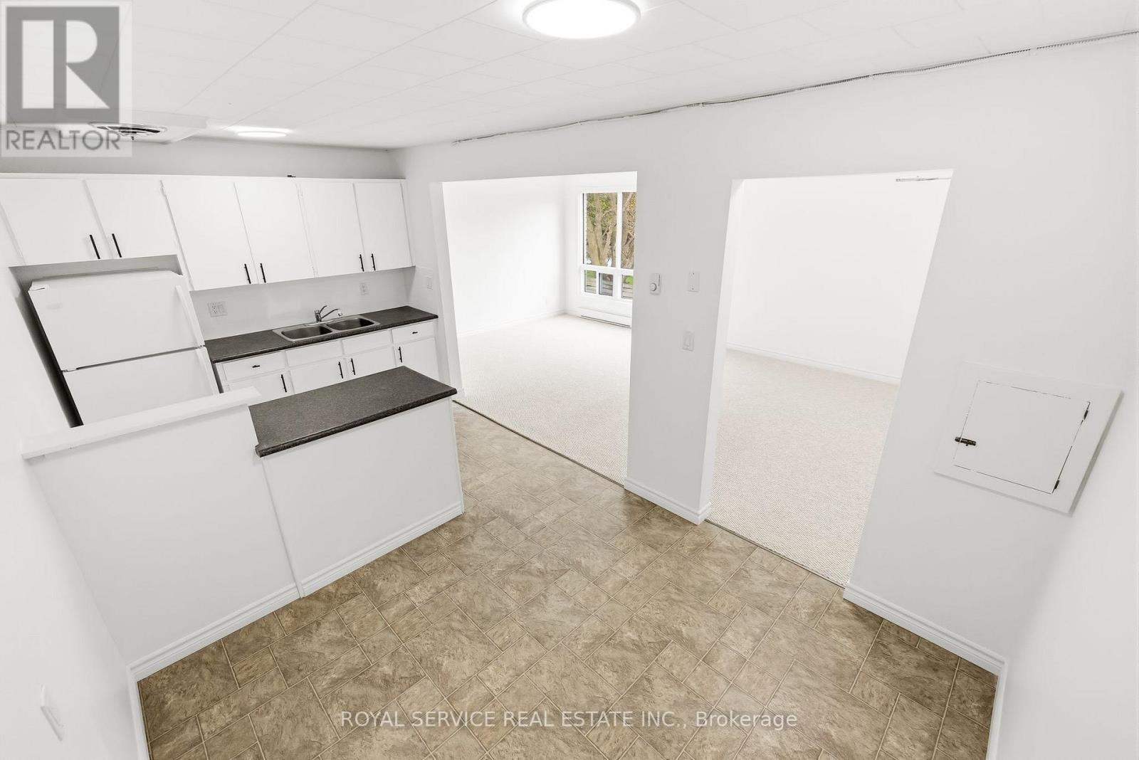 19 - 118 Perry Street, Cobourg, Ontario  K9A 1N7 - Photo 18 - X12856656