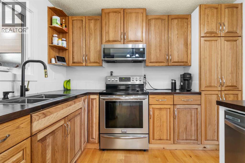 39 Cedar Crescent, Lacombe, Alberta  T4L 1V1 - Photo 6 - A2308256