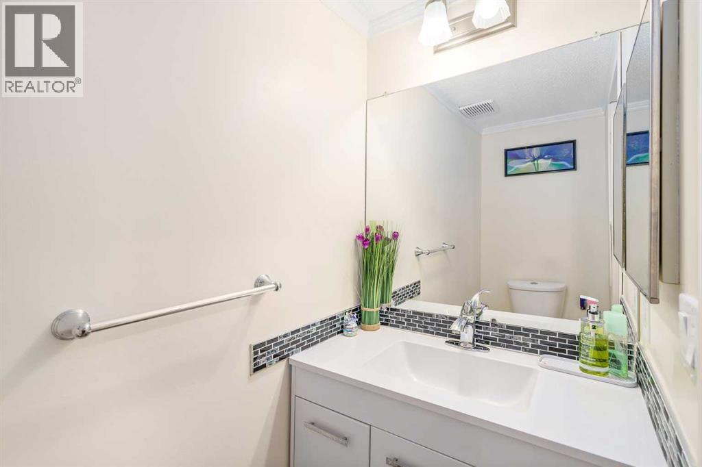 43 Millrise Crescent SW, Calgary, Alberta  T2Y 2H7 - Photo 24 - A2288261