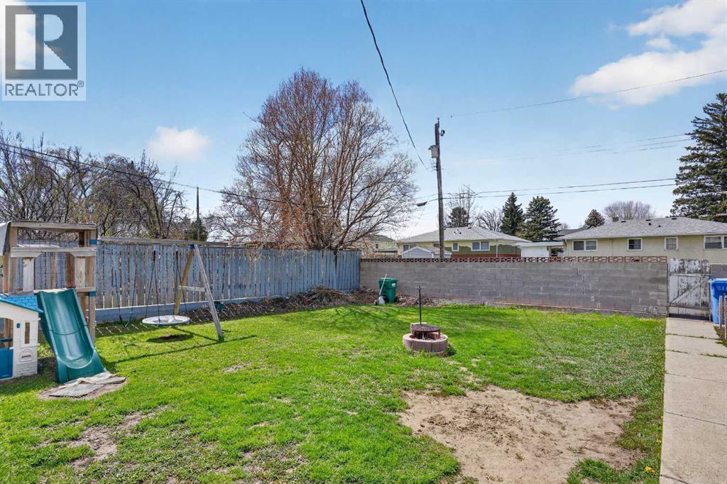 1112 28a Street S, Lethbridge, Alberta  T1K 2W7 - Photo 33 - A2306480