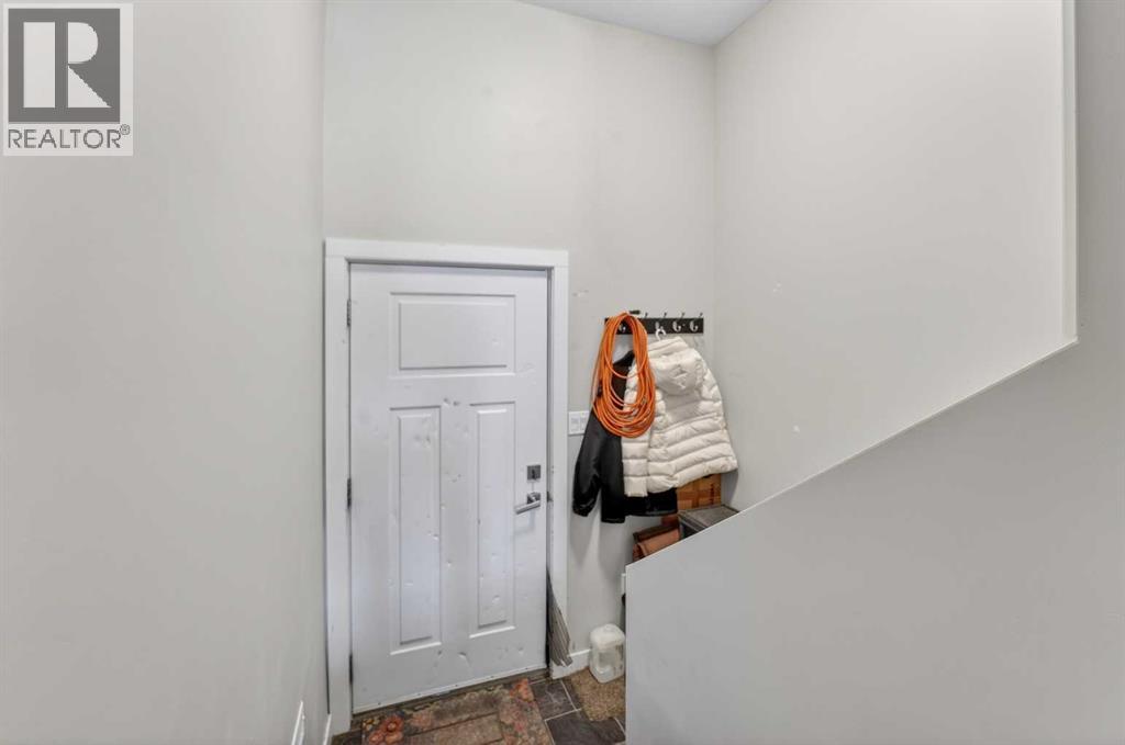 1112 28a Street S, Lethbridge, Alberta  T1K 2W7 - Photo 21 - A2306480