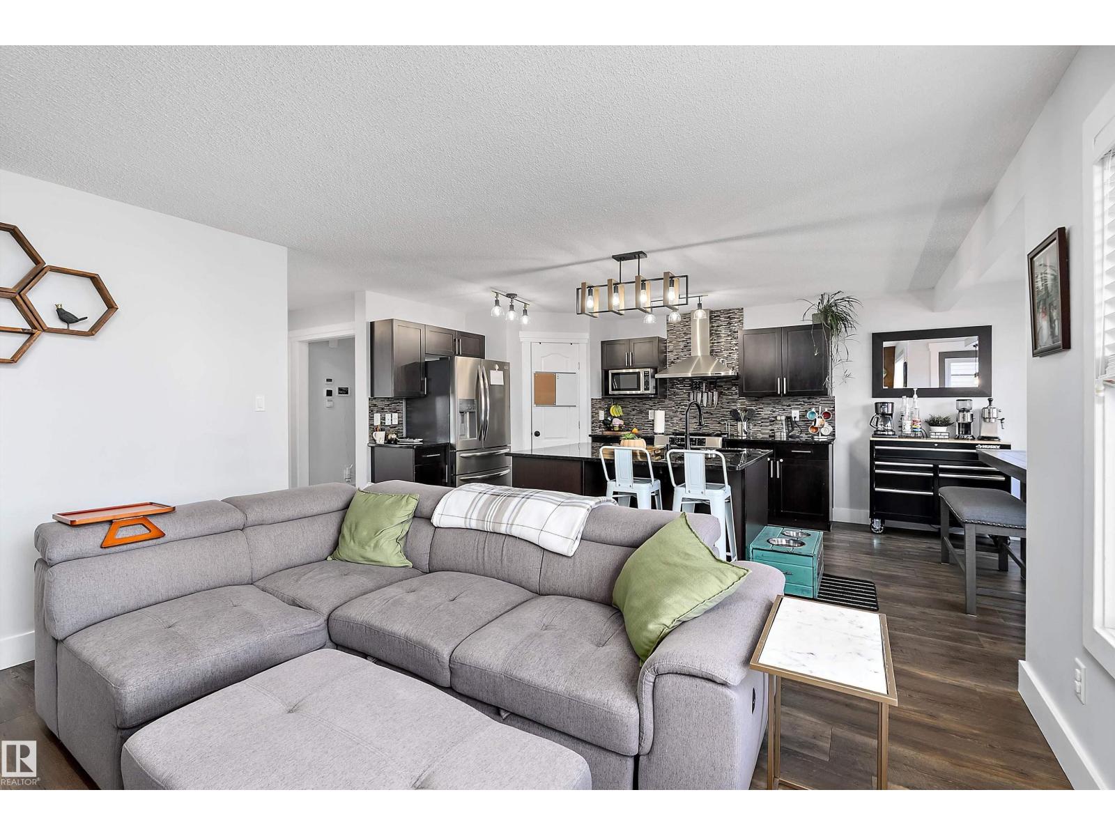 6306 60 Av, Beaumont, Alberta  T4X 0X2 - Photo 8 - E4486375