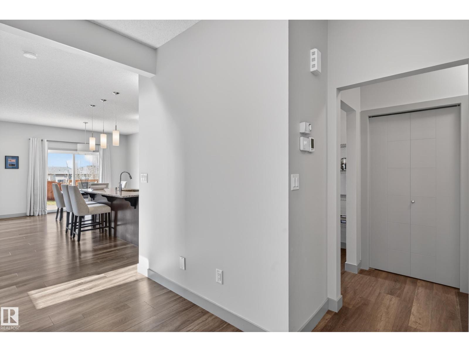 934 Berg Pl, Leduc, Alberta  T9E 1J6 - Photo 4 - E4486376