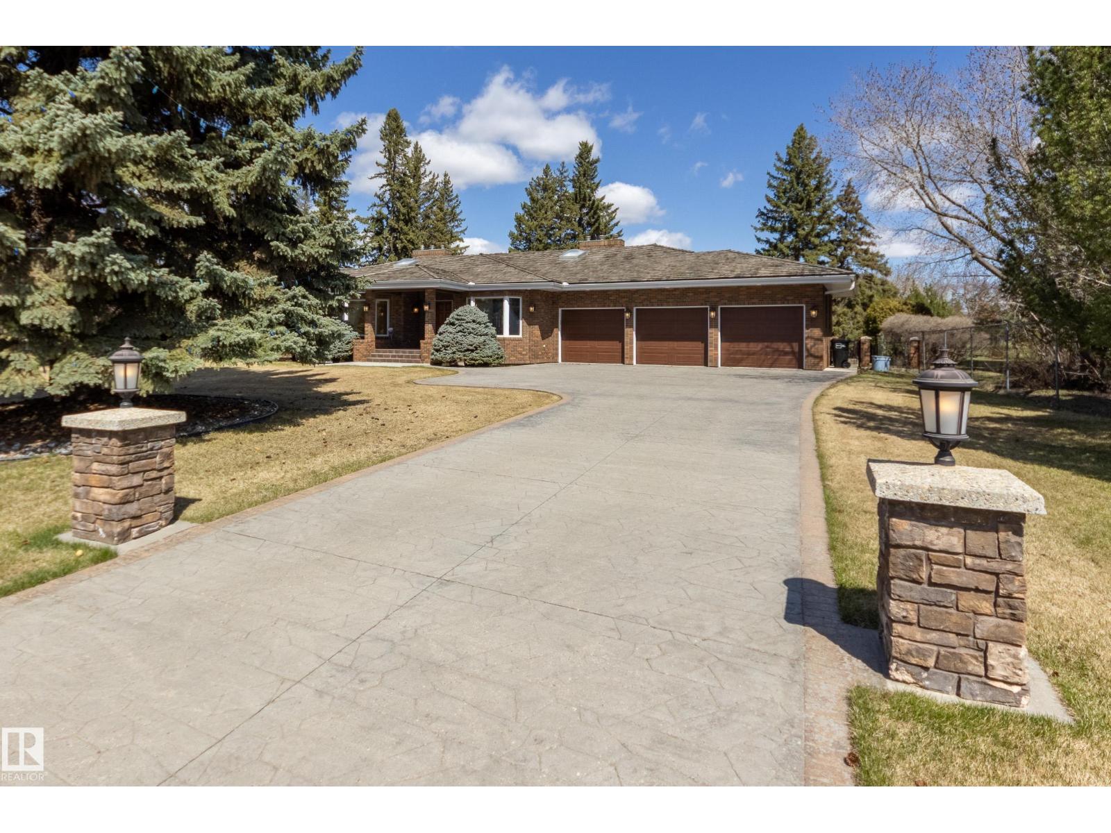 18 Westbrook Dr Nw, Edmonton, Alberta  T6J 2C9 - Photo 63 - E4486379