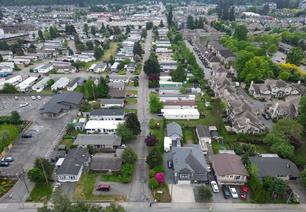 106 45640 Watson Road, Garrison Crossing, Chilliwack, British Columbia  V2R 3P8 - Photo 3 - R3121062