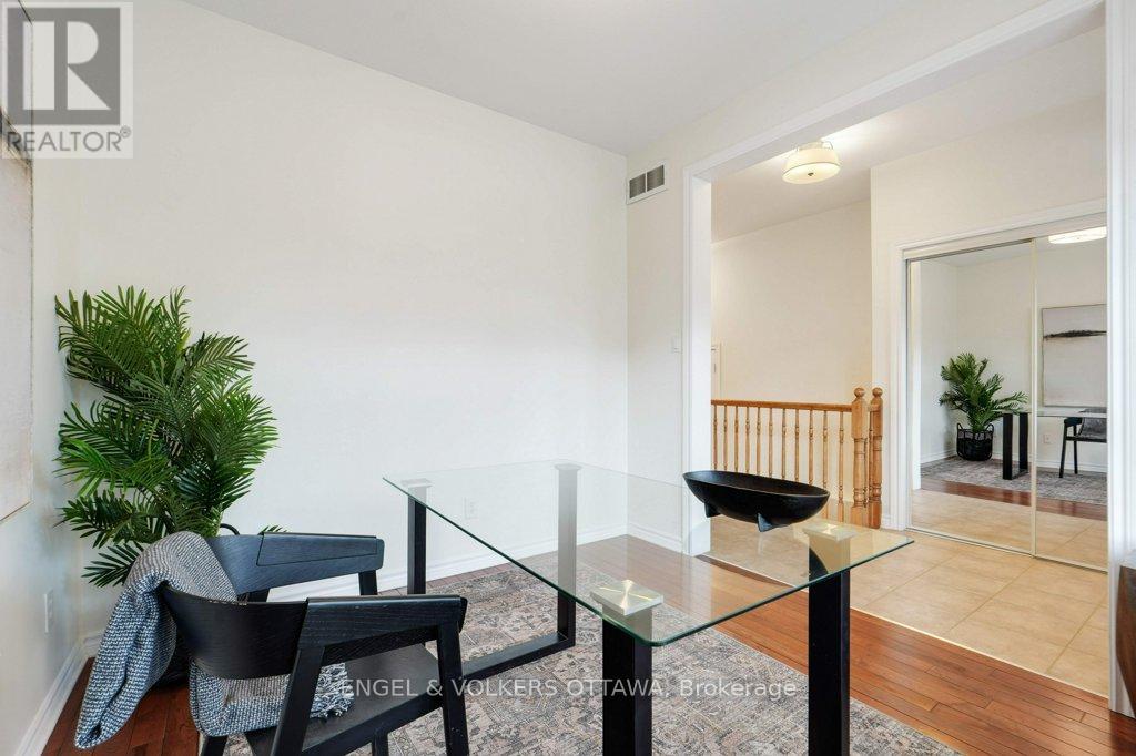 2531 Stone Cove Crescent, Ottawa, Ontario  K2J 0T2 - Photo 4 - X13099060