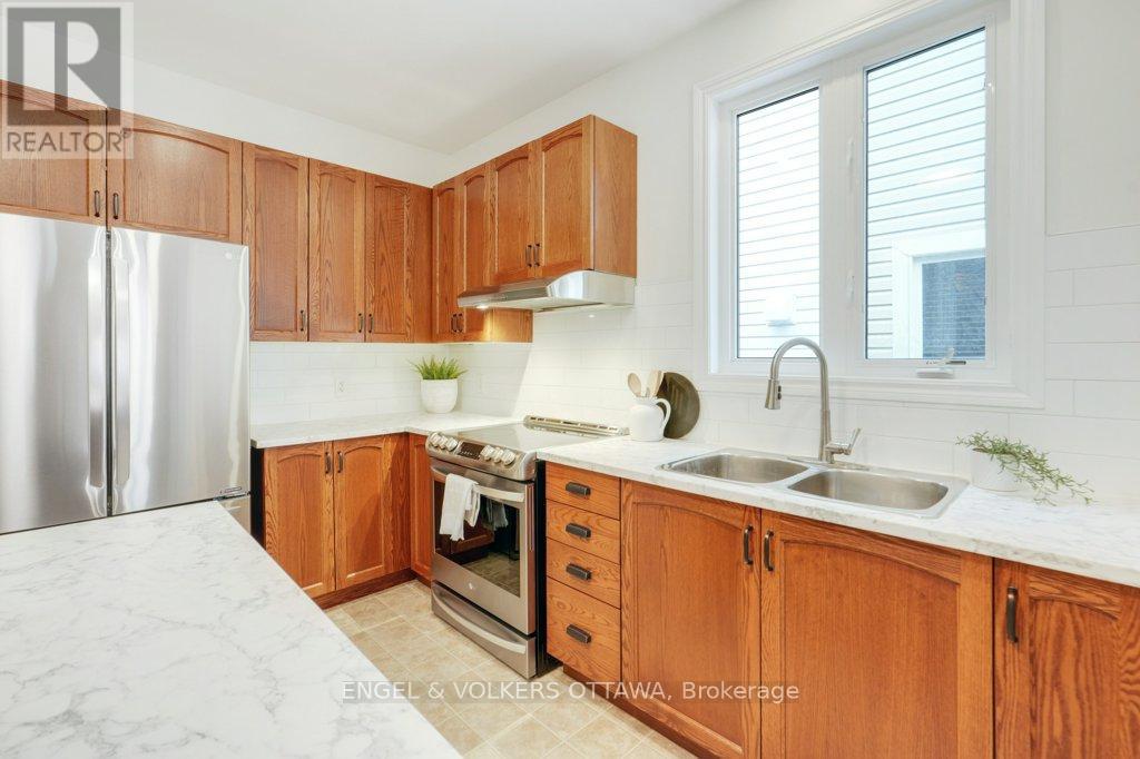 2531 Stone Cove Crescent, Ottawa, Ontario  K2J 0T2 - Photo 7 - X13099060