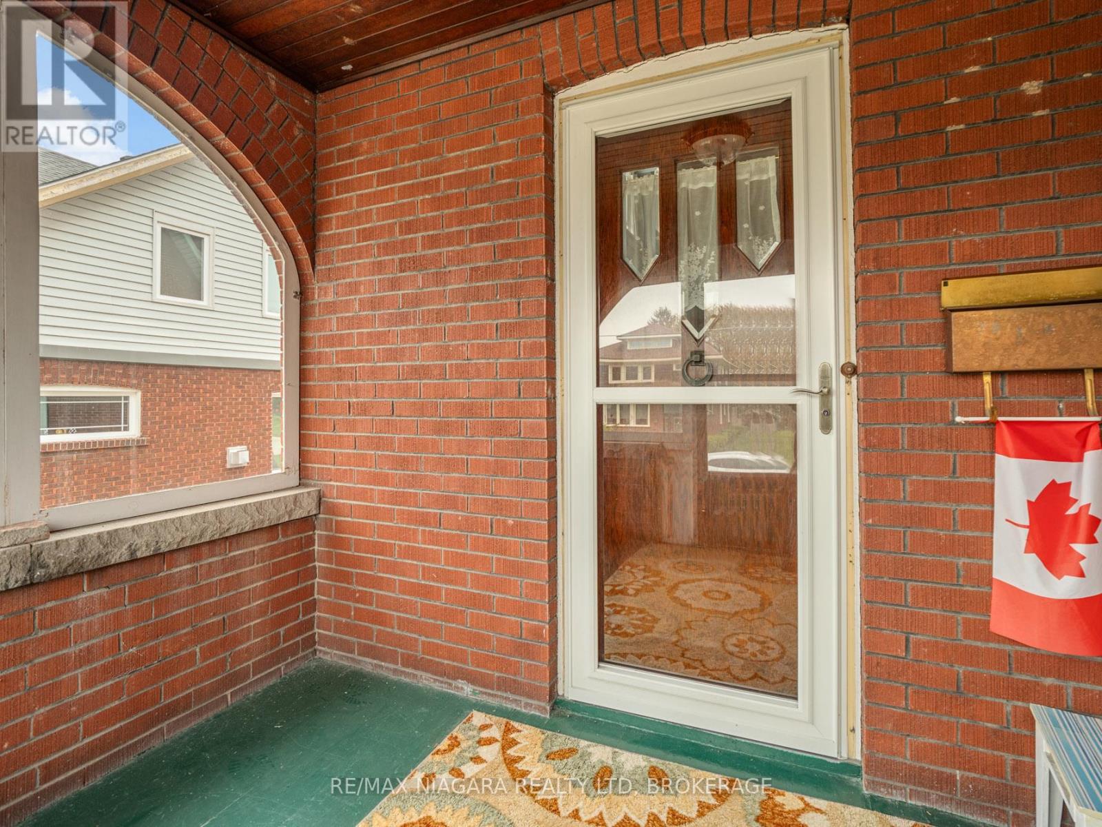 37 Highland Avenue, Fort Erie, Ontario  L2A 2X6 - Photo 4 - X13099208