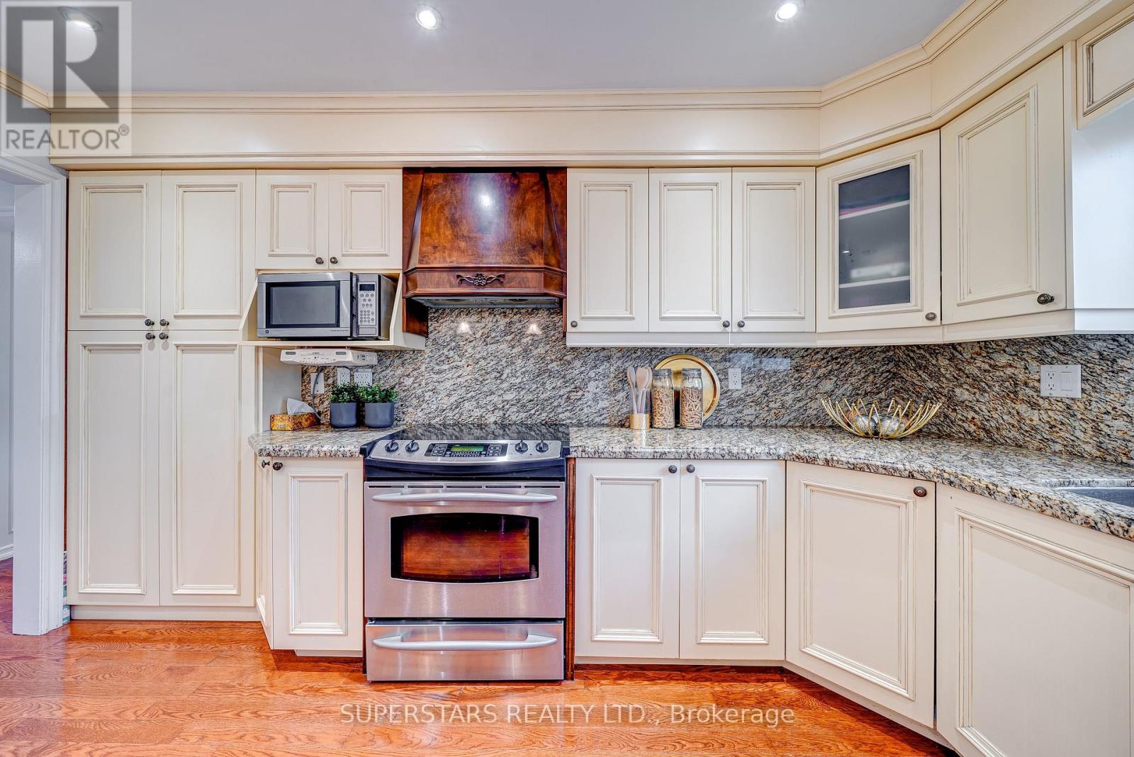 76 Hobart Drive, Toronto, Ontario  M2J 3J7 - Photo 14 - C13098952