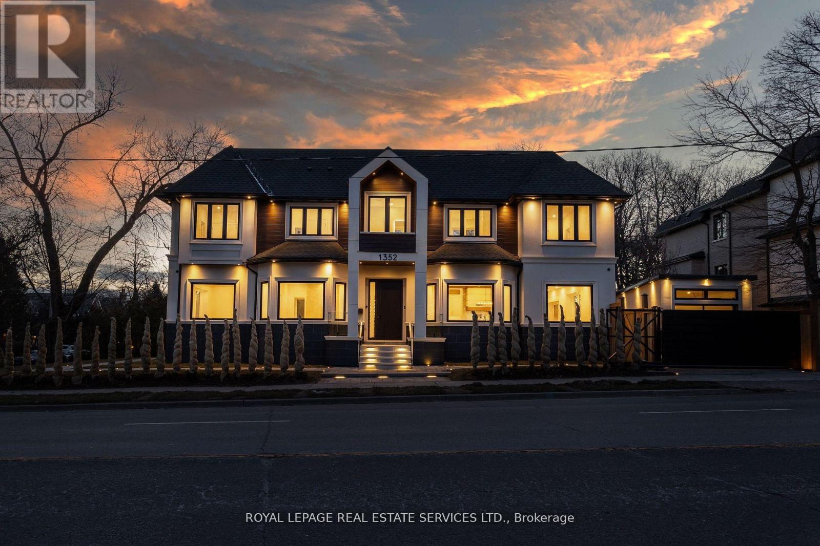 1352 MOUNT PLEASANT ROAD, Toronto, Ontario